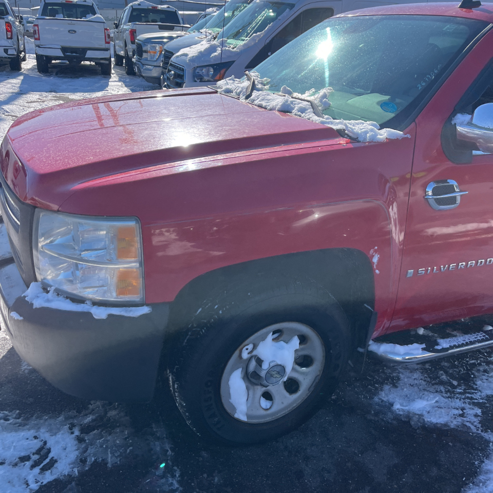 Chevrolet Silverado 1500 4WD Reg Cab 133.0" Work Truck 2008