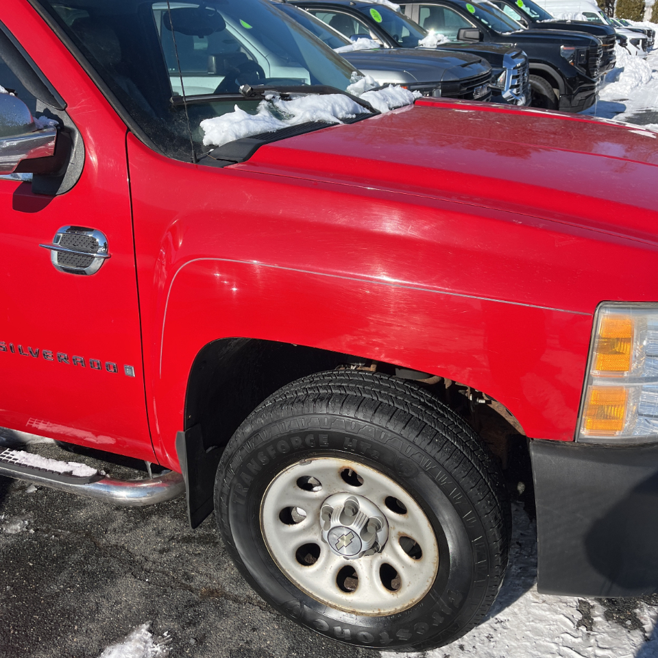 Chevrolet Silverado 1500 4WD Reg Cab 133.0" Work Truck 2008