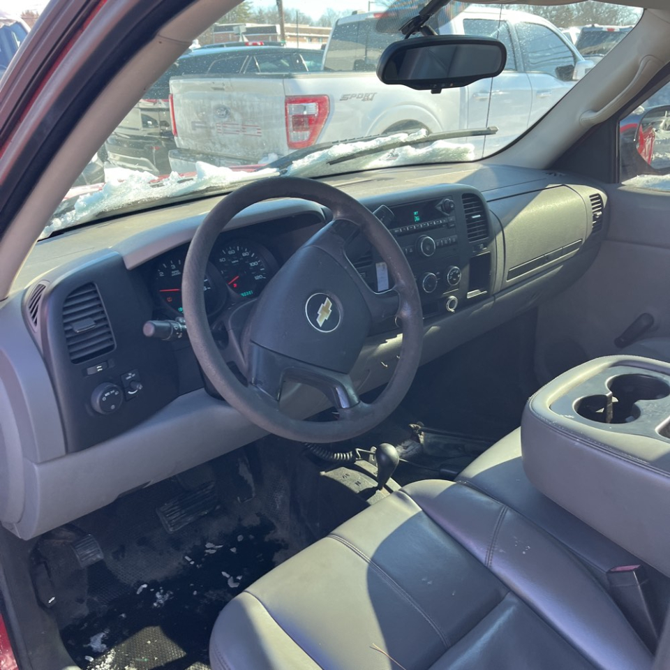 Chevrolet Silverado 1500 4WD Reg Cab 133.0" Work Truck 2008