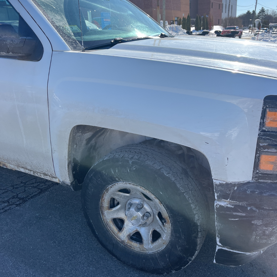 Chevrolet Silverado 1500 4WD Reg Cab 133.0" Work Truck 2015