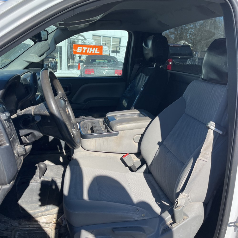 Chevrolet Silverado 1500 4WD Reg Cab 133.0" Work Truck 2015