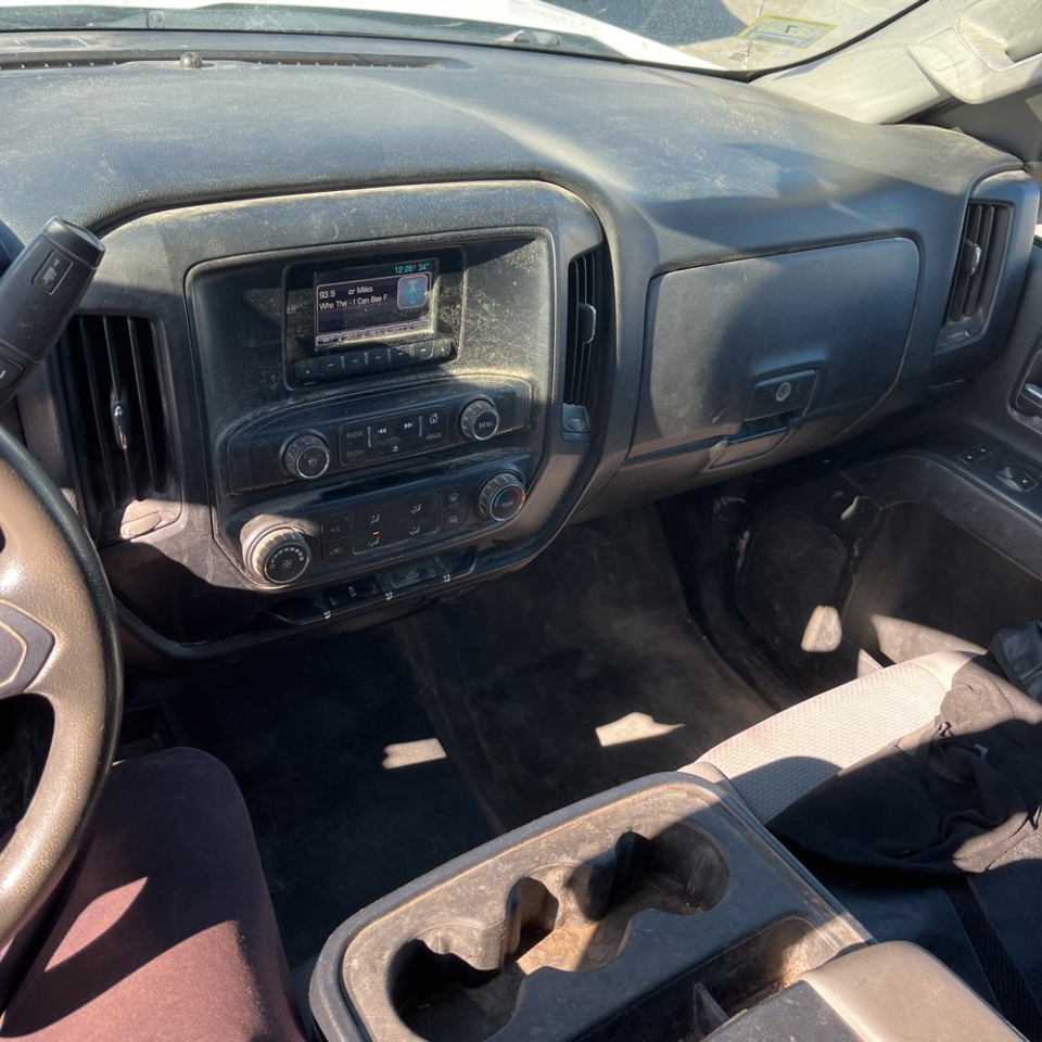 Chevrolet Silverado 1500 4WD Reg Cab 133.0" Work Truck 2015