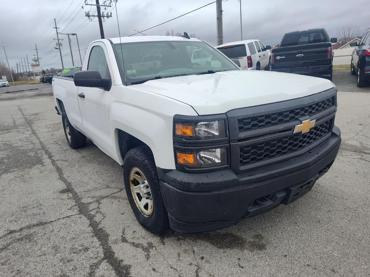 Chevrolet Silverado 1500 4WD Reg Cab 133.0" Work Truck 2015
