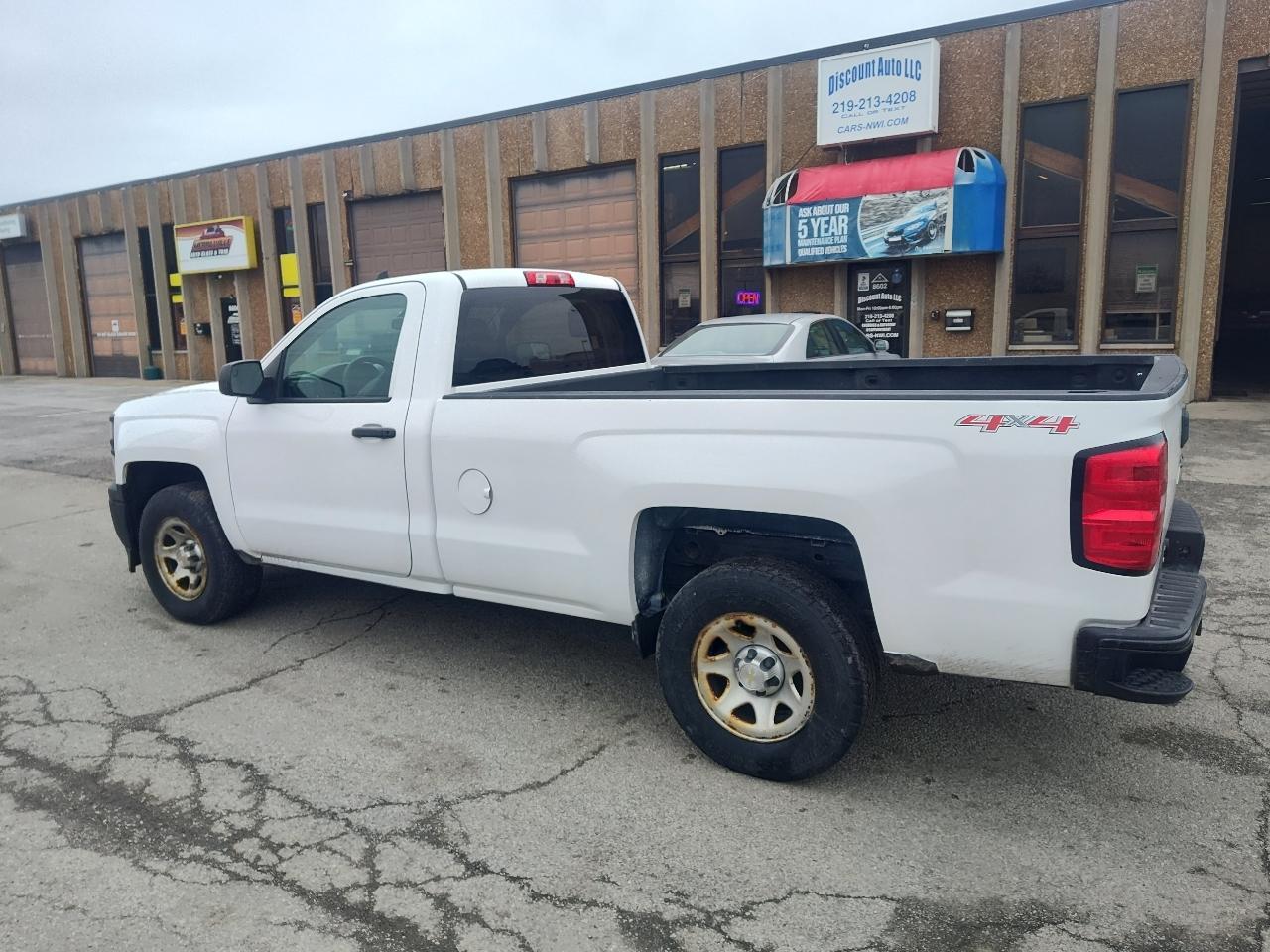 Chevrolet Silverado 1500 4WD Reg Cab 133.0" Work Truck 2015