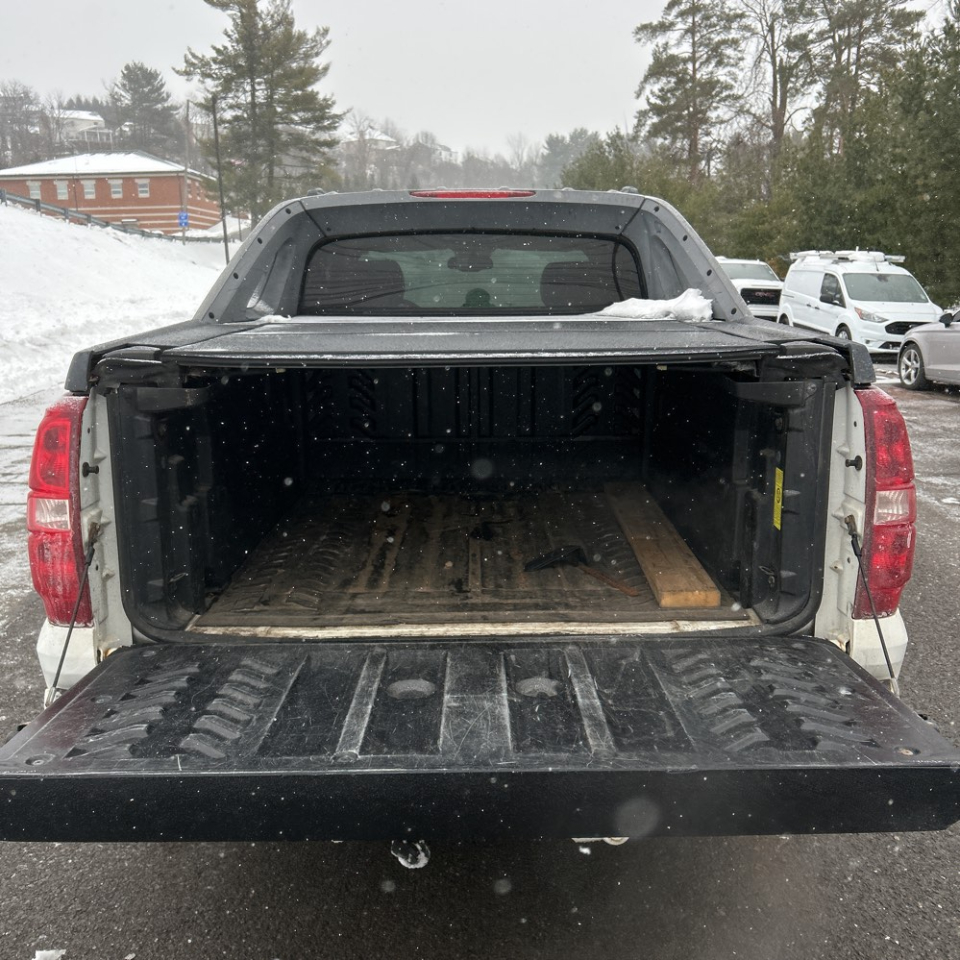 Chevrolet Avalanche 4WD Crew Cab LTZ 2010