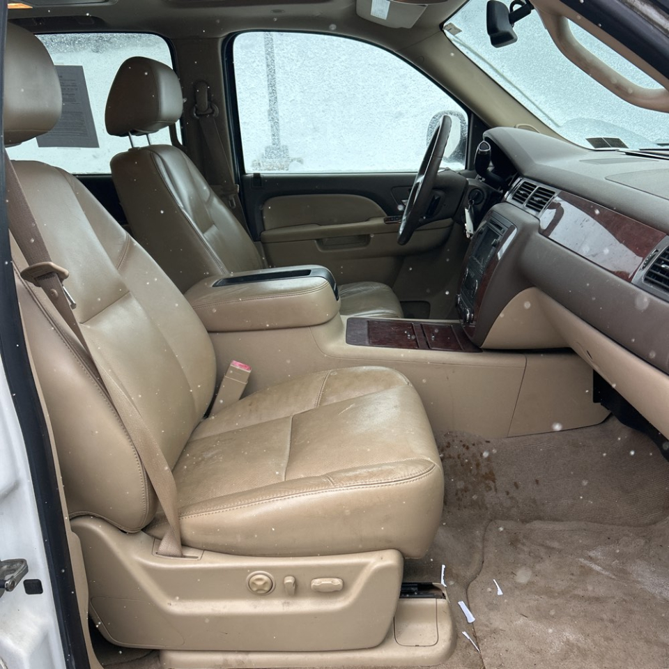 Chevrolet Avalanche 4WD Crew Cab LTZ 2010