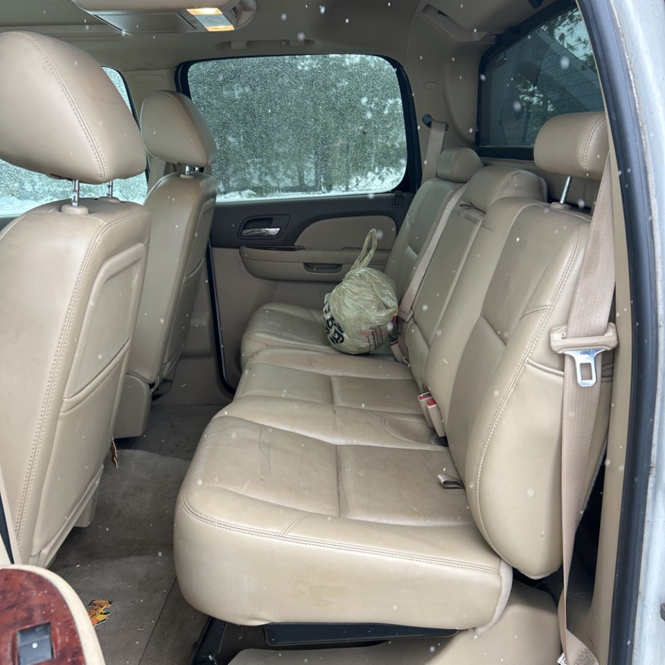 Chevrolet Avalanche 4WD Crew Cab LTZ 2010