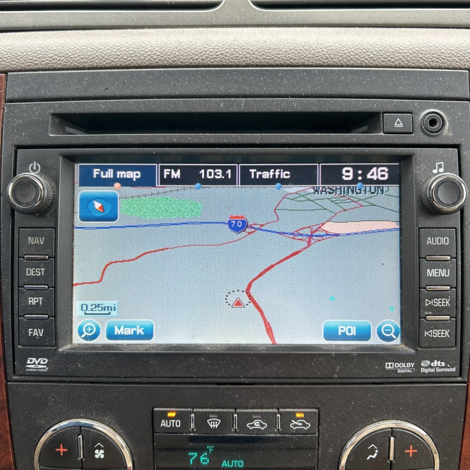 Chevrolet Avalanche 4WD Crew Cab LTZ 2010