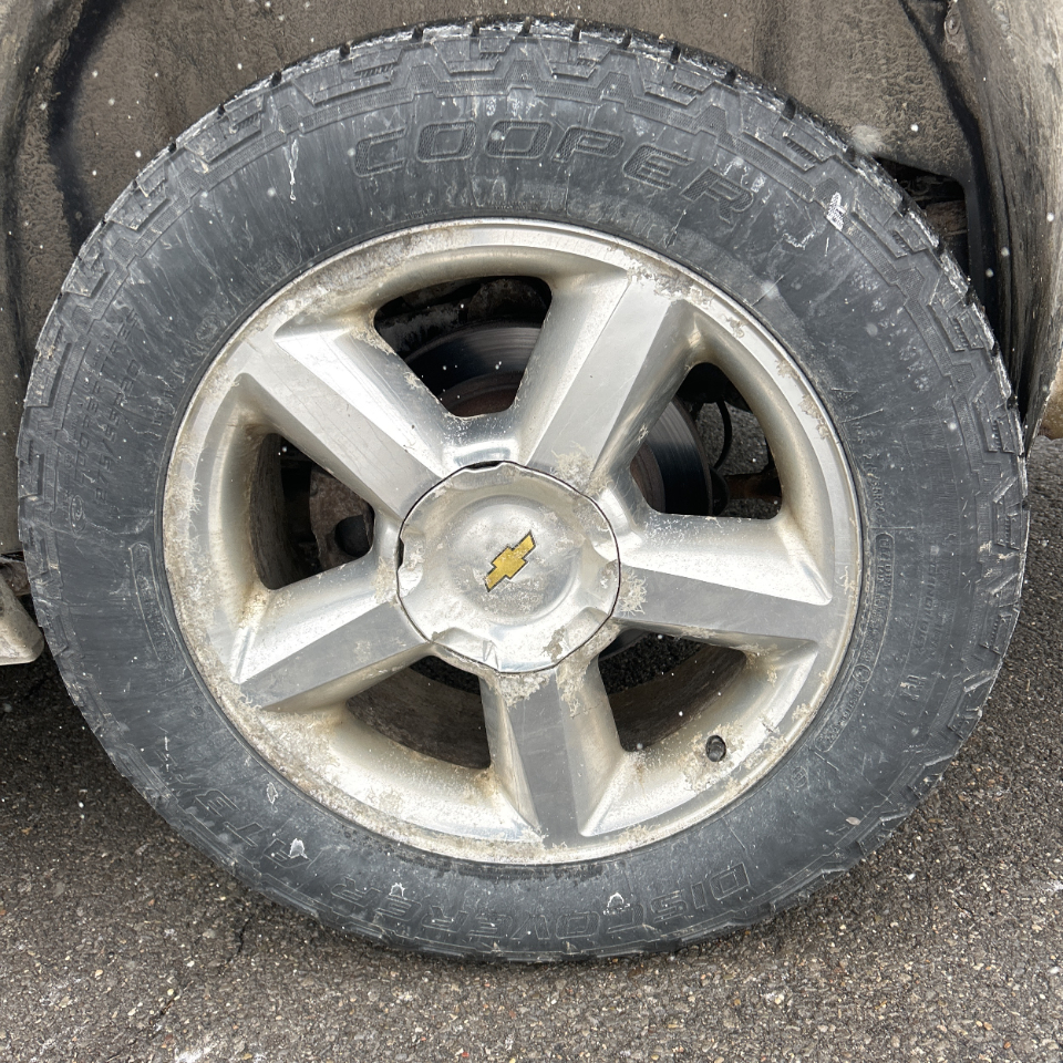 Chevrolet Avalanche 4WD Crew Cab LTZ 2010