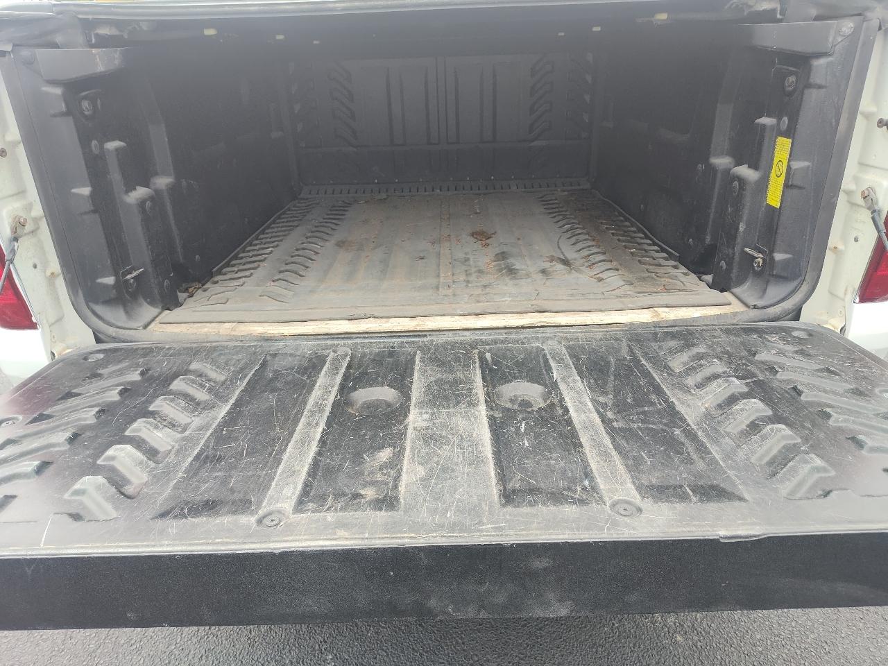 Chevrolet Avalanche 4WD Crew Cab LTZ 2010
