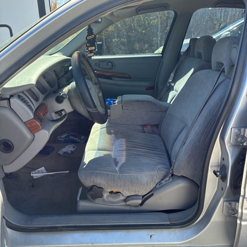 Buick LeSabre 4dr Sdn Custom 2002