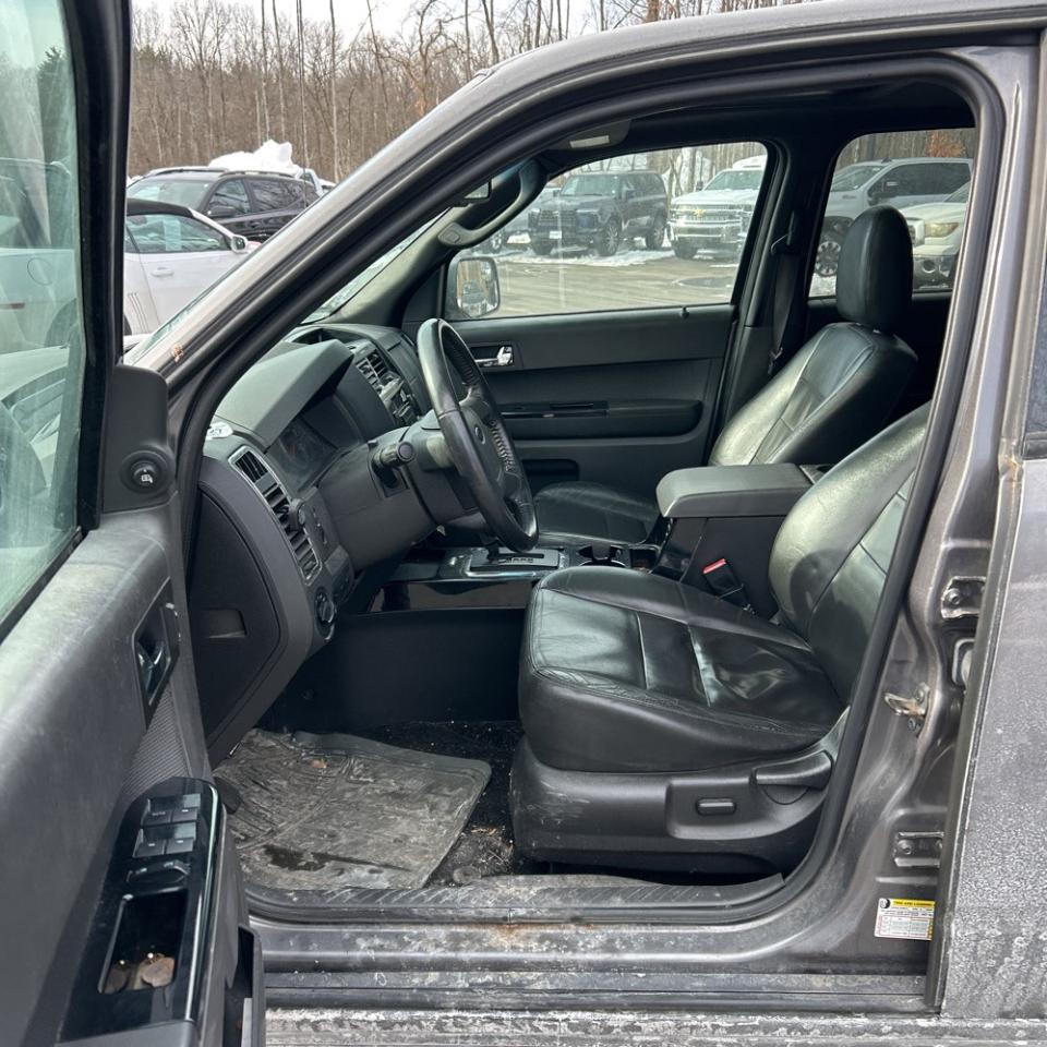 Ford Escape 4WD 4dr Limited 2011