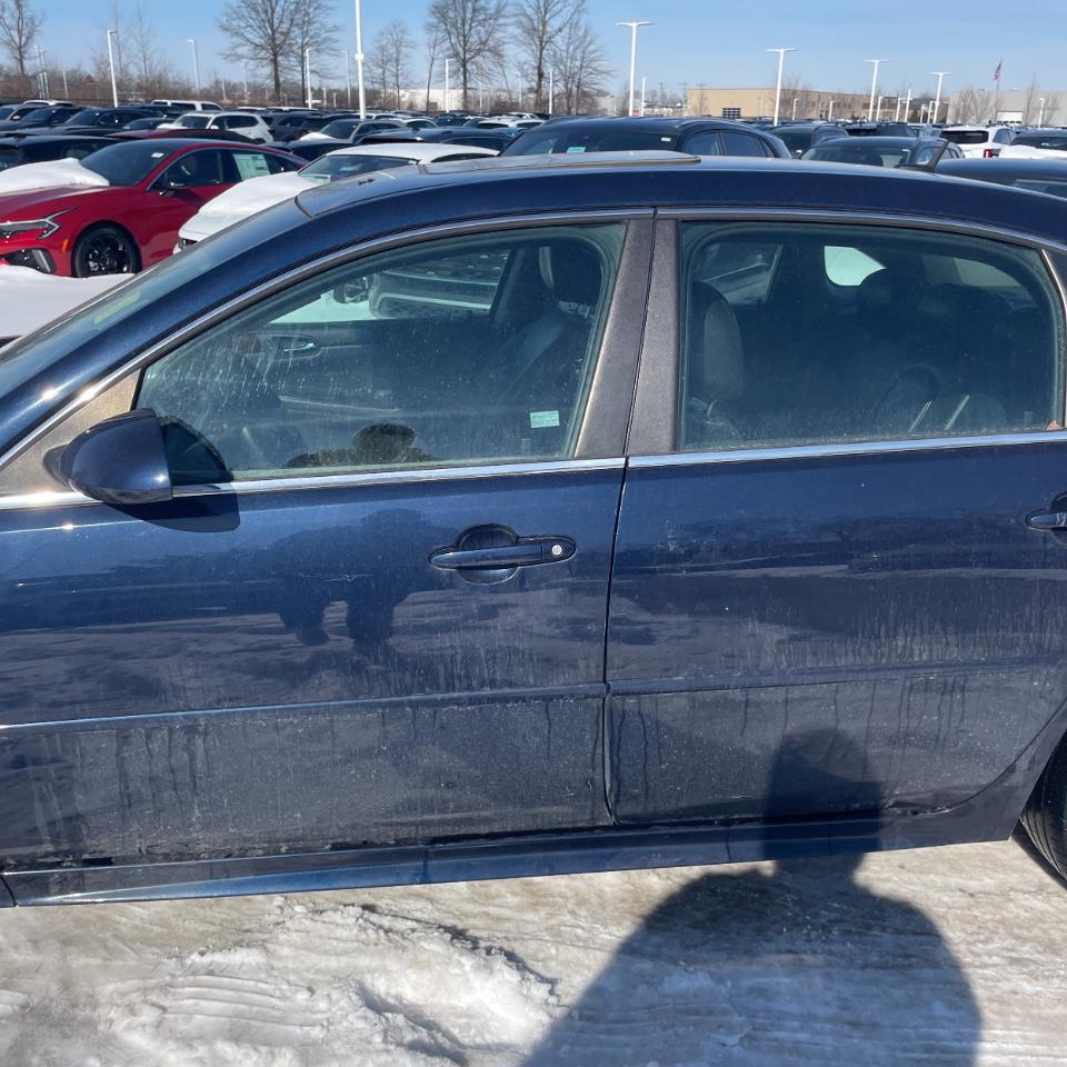 Chevrolet Impala 4dr Sdn 3.5L LT 2009