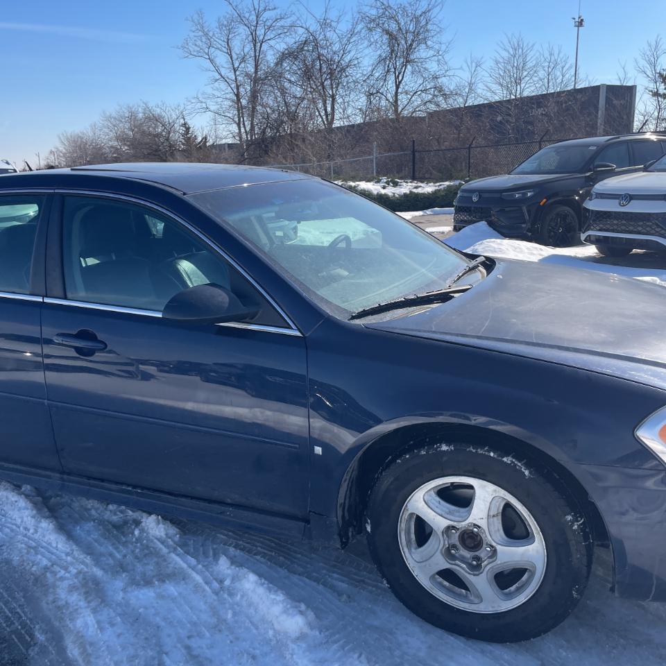 Chevrolet Impala 4dr Sdn 3.5L LT 2009
