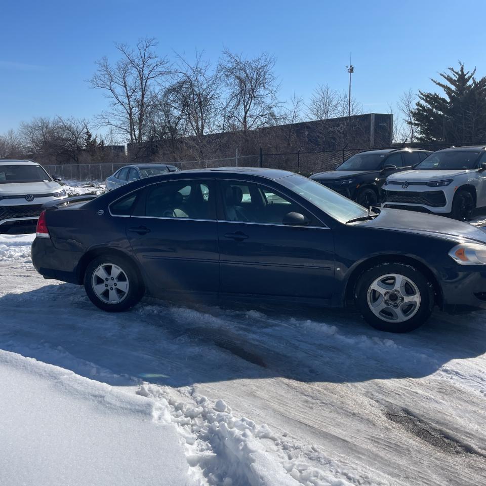 Chevrolet Impala 4dr Sdn 3.5L LT 2009