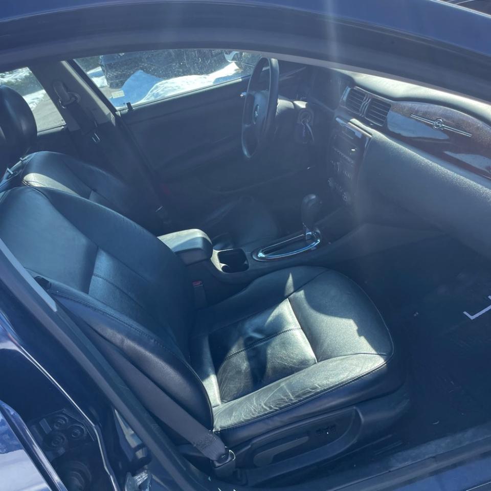 Chevrolet Impala 4dr Sdn 3.5L LT 2009