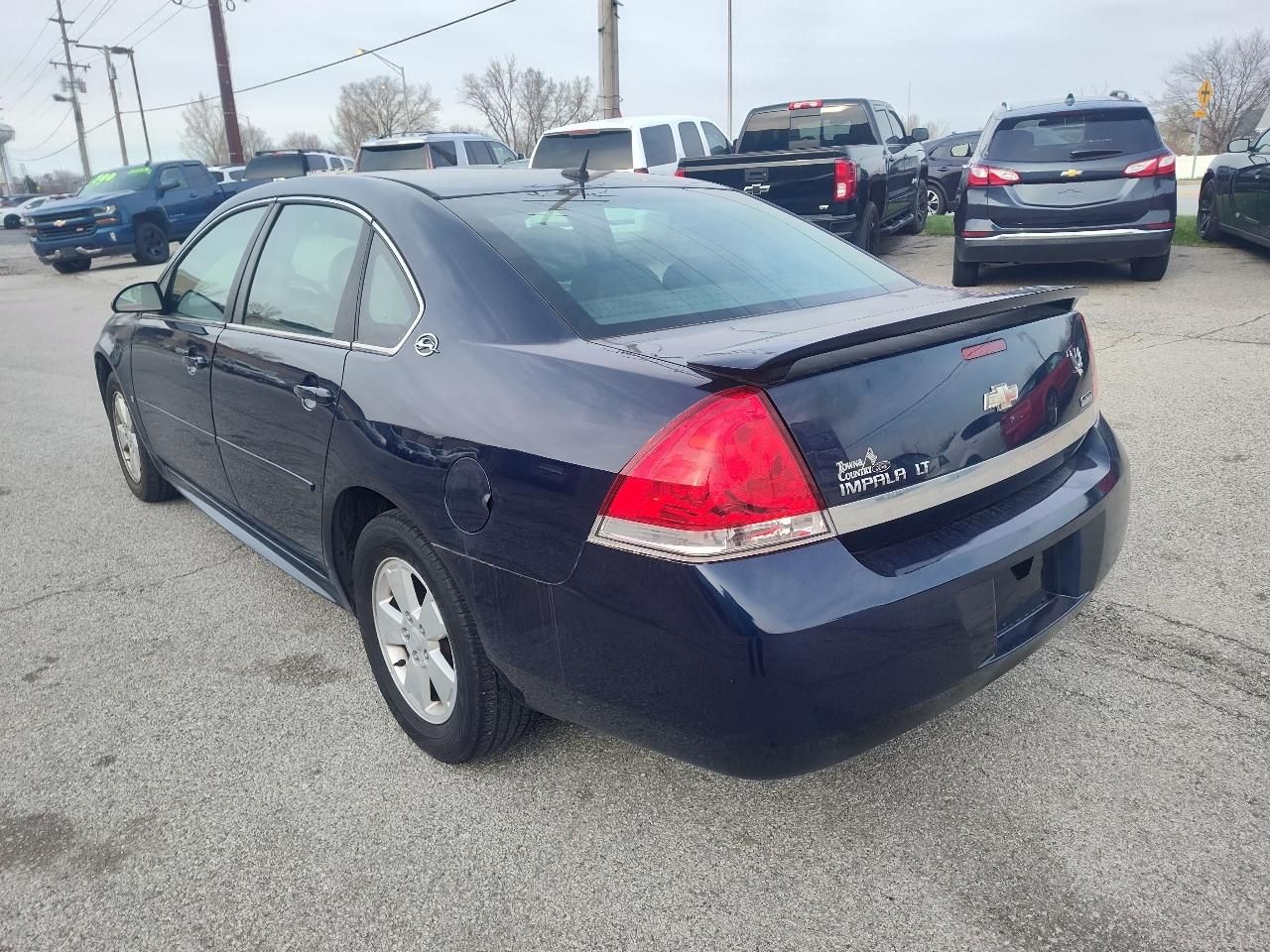 Chevrolet Impala 4dr Sdn 3.5L LT 2009
