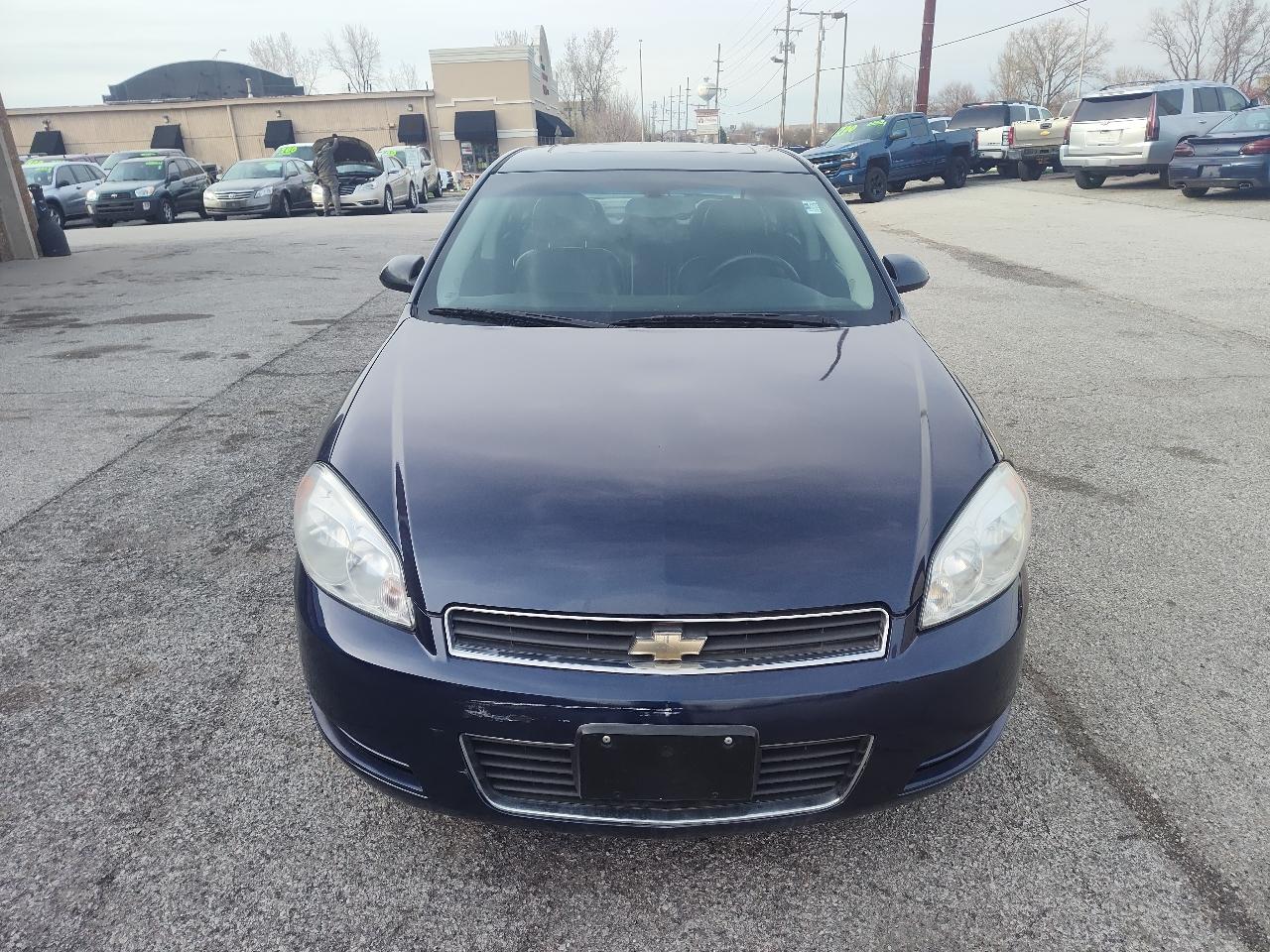 Chevrolet Impala 4dr Sdn 3.5L LT 2009