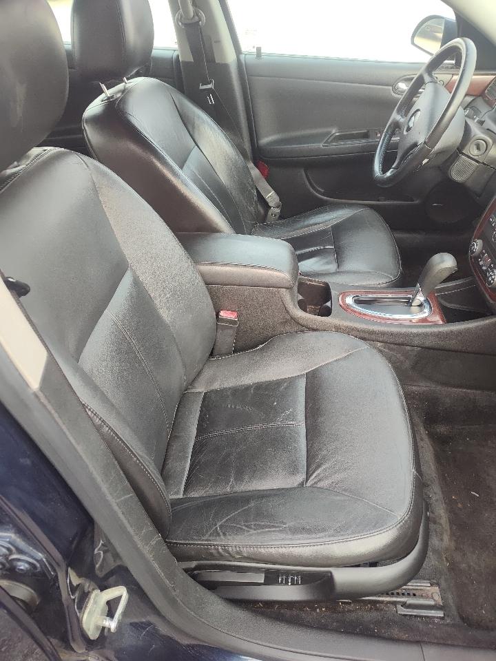 Chevrolet Impala 4dr Sdn 3.5L LT 2009