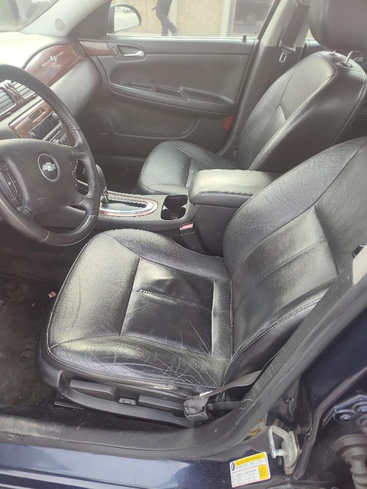 Chevrolet Impala 4dr Sdn 3.5L LT 2009