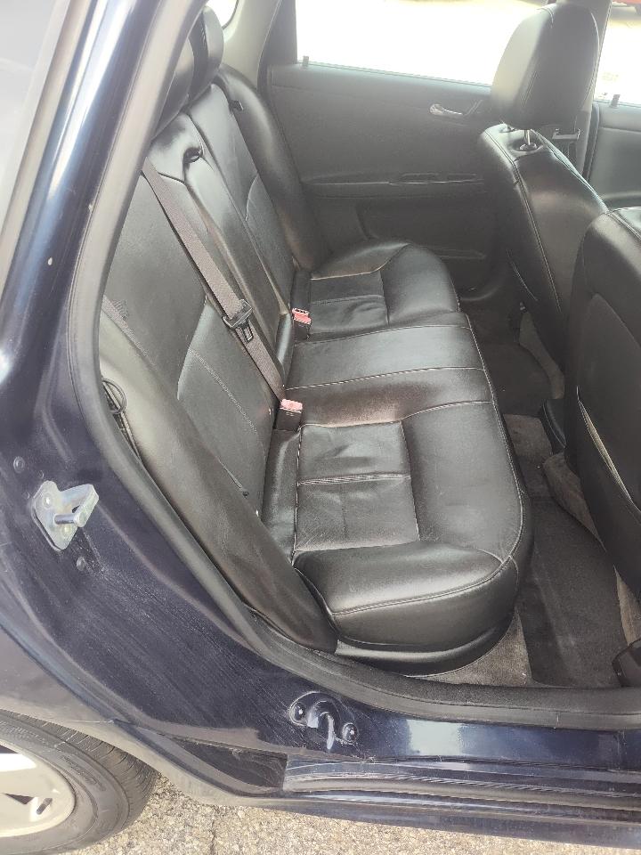 Chevrolet Impala 4dr Sdn 3.5L LT 2009