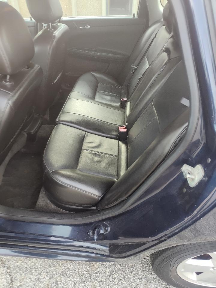 Chevrolet Impala 4dr Sdn 3.5L LT 2009