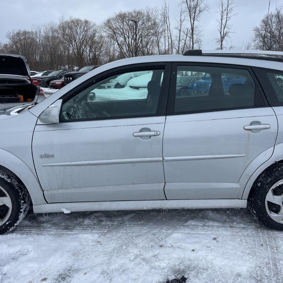 Pontiac Vibe 4dr HB AWD 2006