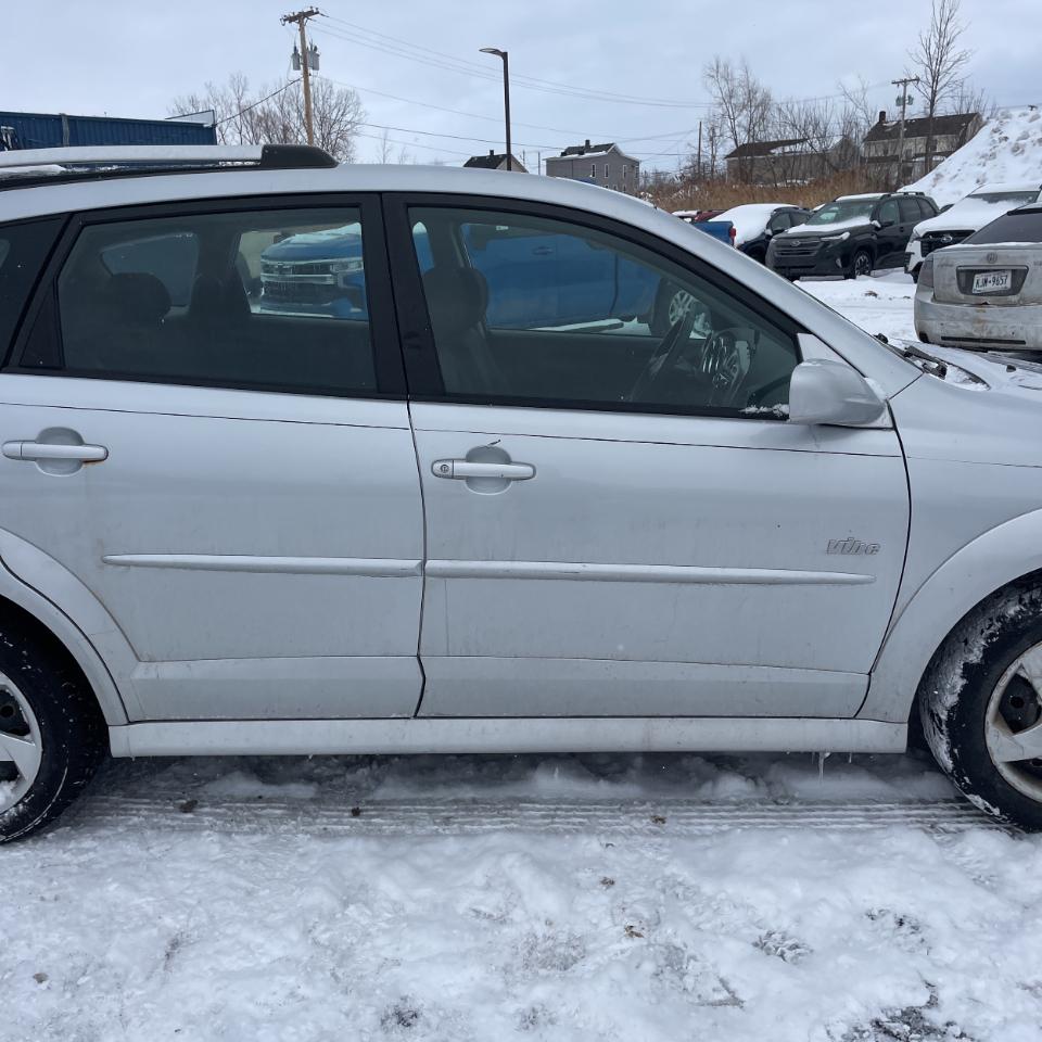 Pontiac Vibe 4dr HB AWD 2006