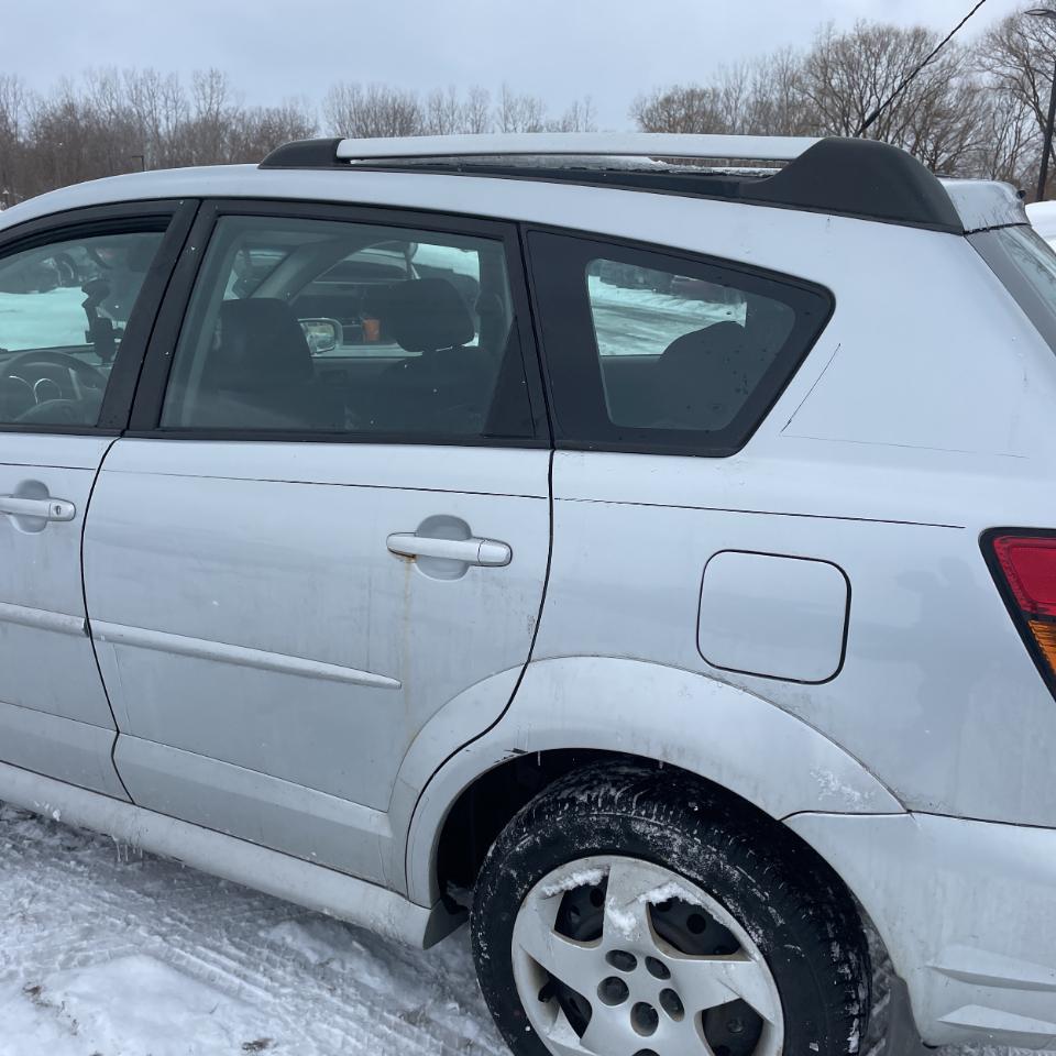 Pontiac Vibe 4dr HB AWD 2006