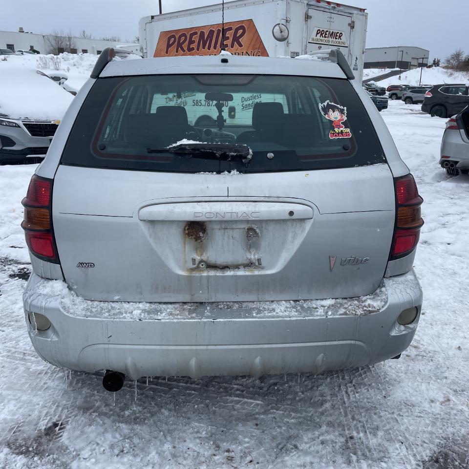 Pontiac Vibe 4dr HB AWD 2006