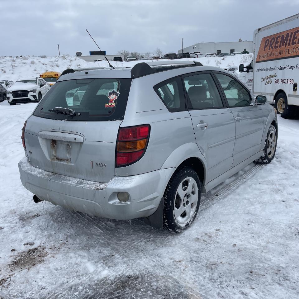 Pontiac Vibe 4dr HB AWD 2006