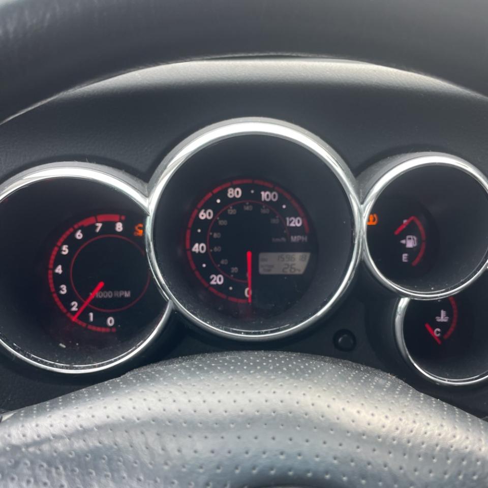 Pontiac Vibe 4dr HB AWD 2006