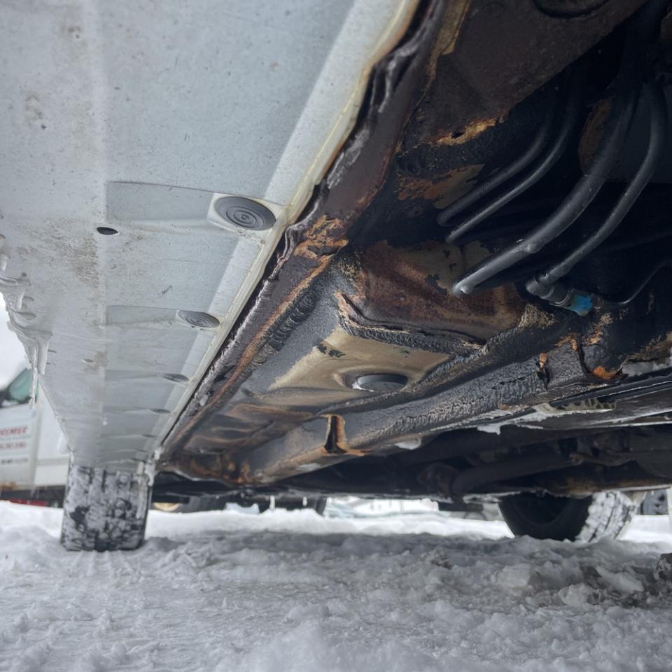 Pontiac Vibe 4dr HB AWD 2006