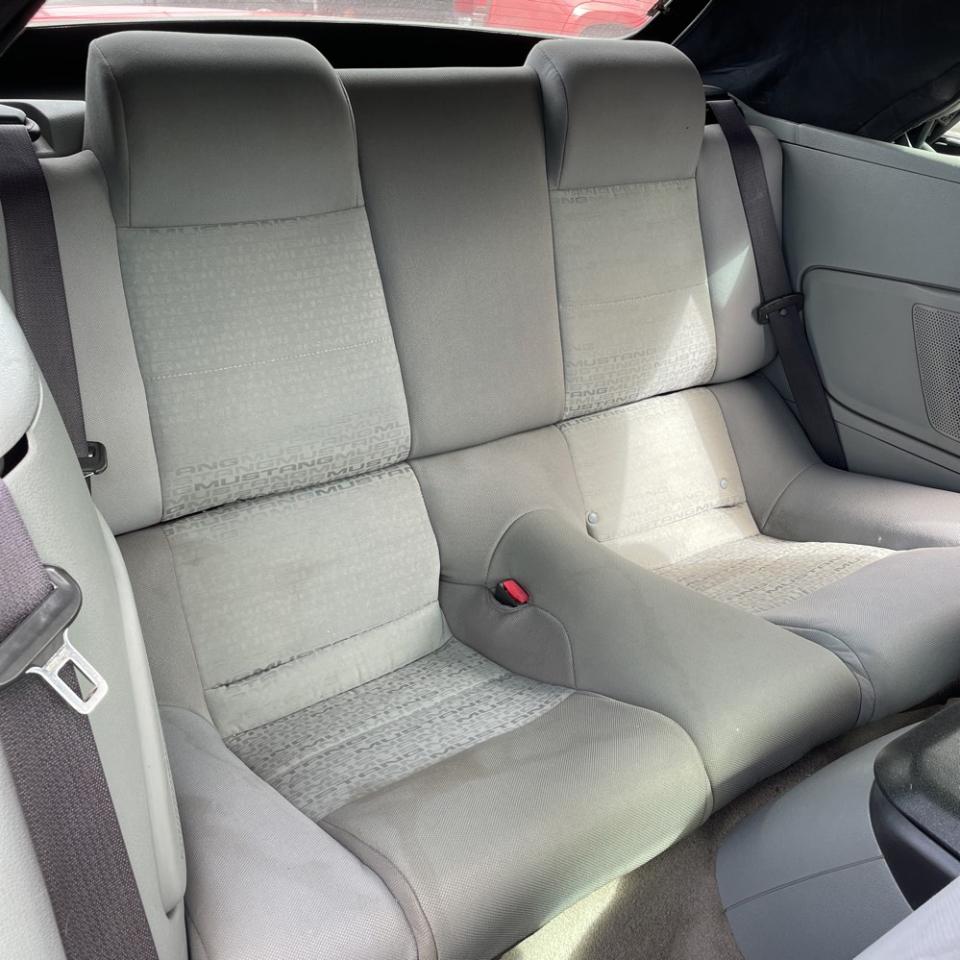 Ford Mustang 2dr Conv Deluxe 2007