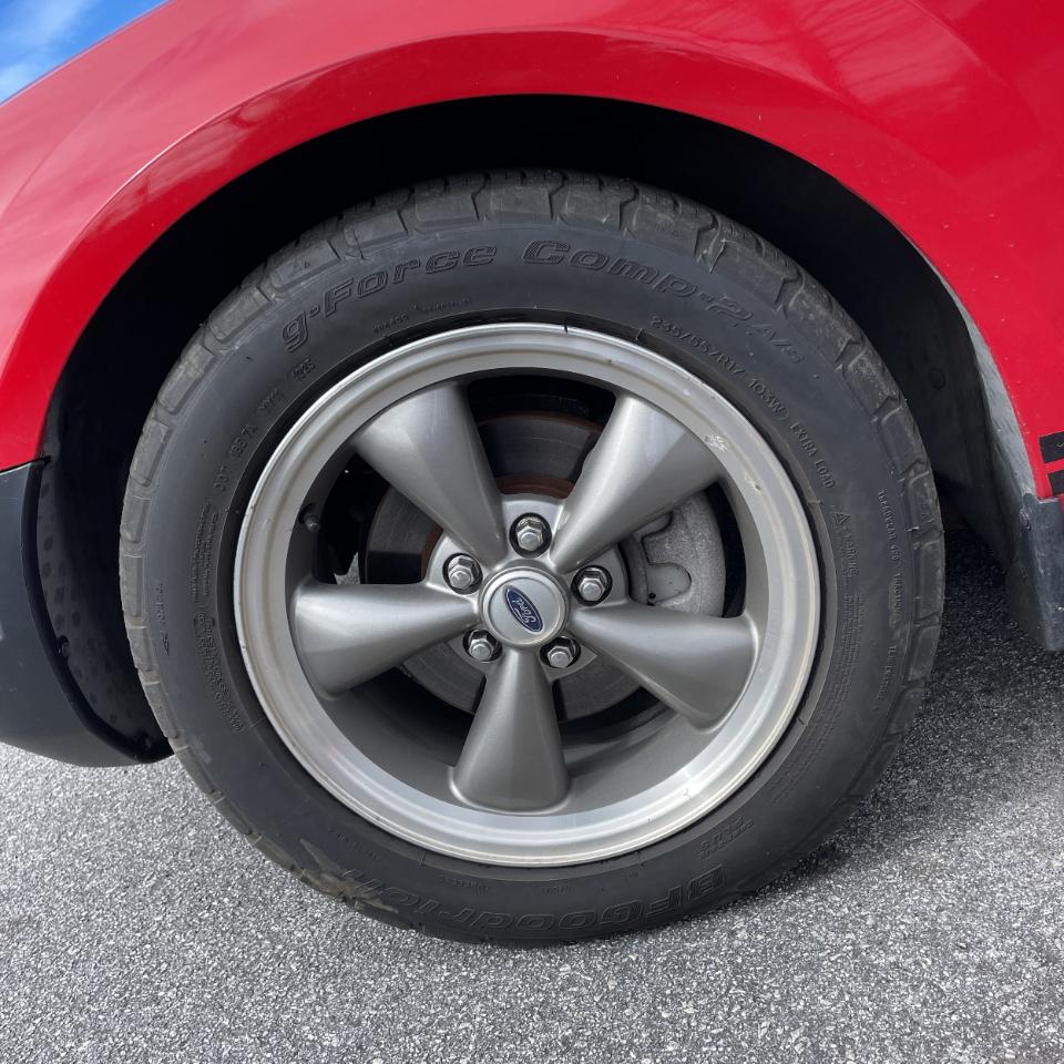 Ford Mustang 2dr Conv Deluxe 2007