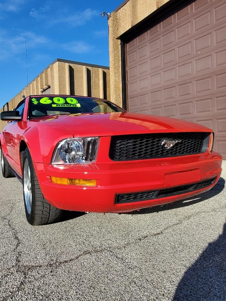 Ford Mustang 2dr Conv Deluxe 2007