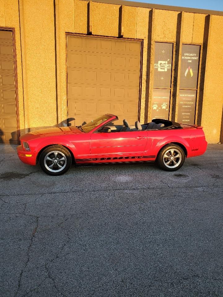Ford Mustang 2dr Conv Deluxe 2007