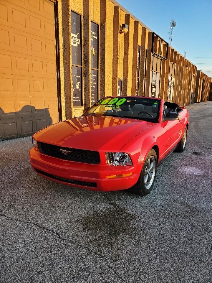 Ford Mustang 2dr Conv Deluxe 2007