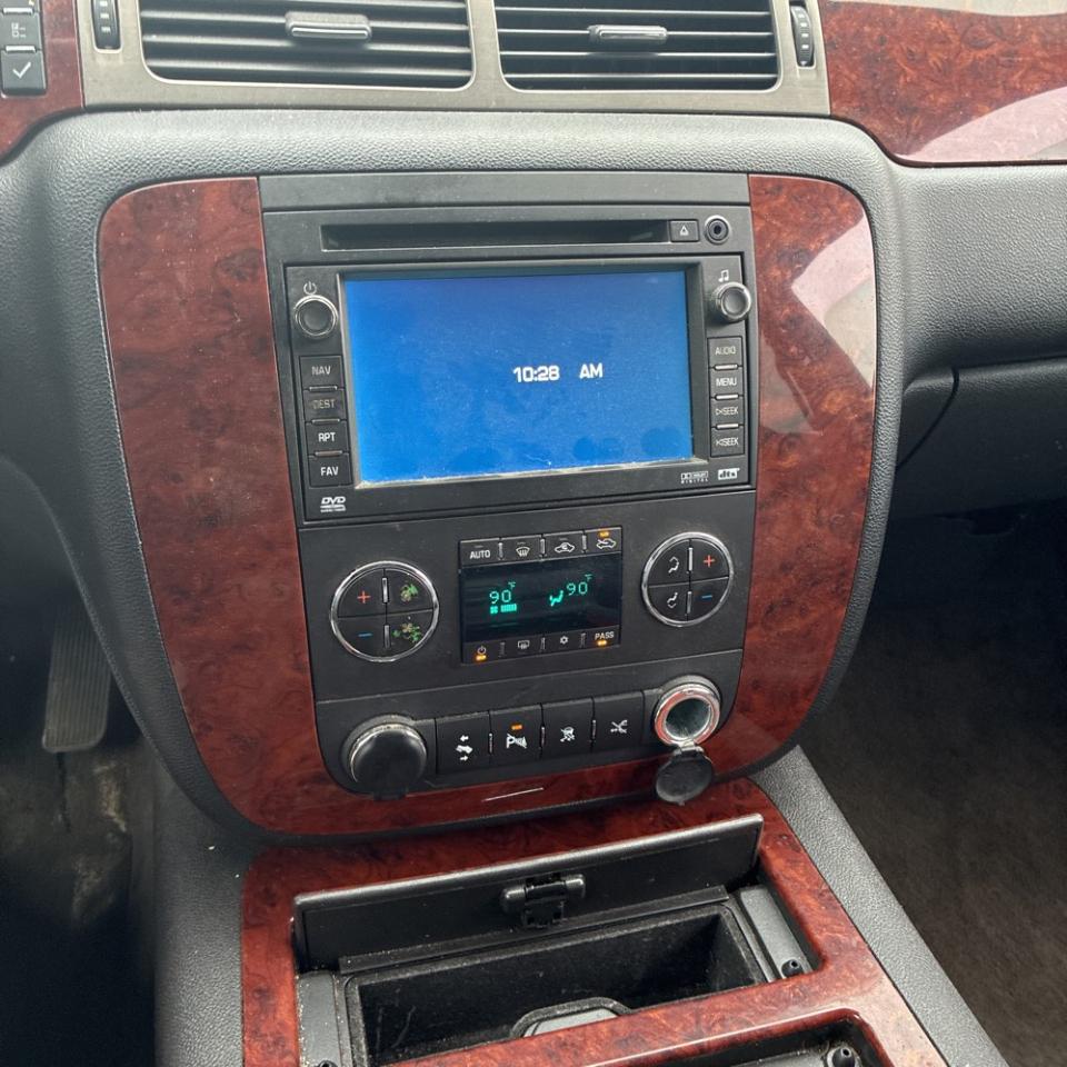 Chevrolet Avalanche 4WD Crew Cab 130" LTZ 2009