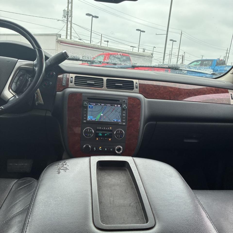 Chevrolet Avalanche 4WD Crew Cab 130" LTZ 2009