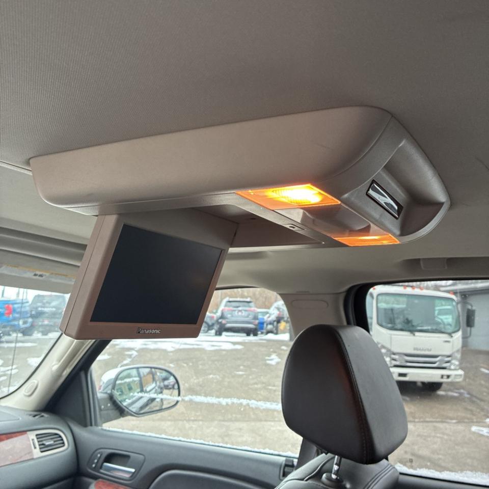 Chevrolet Avalanche 4WD Crew Cab 130" LTZ 2009