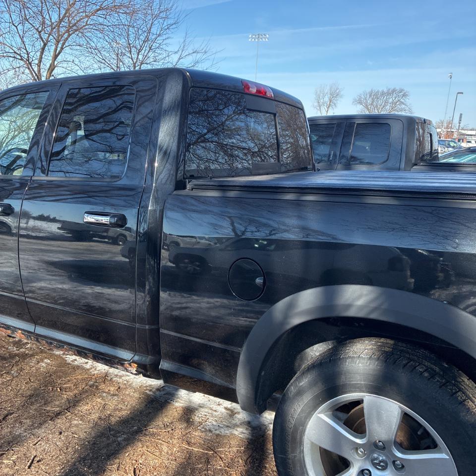 Dodge 1500 4WD Quad Cab 140.5" Big Horn 2011