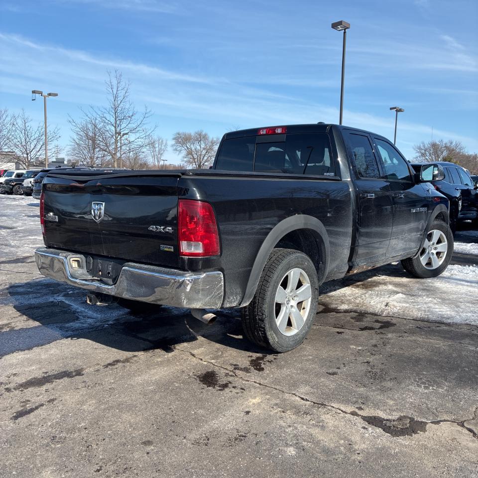 Dodge 1500 4WD Quad Cab 140.5" Big Horn 2011