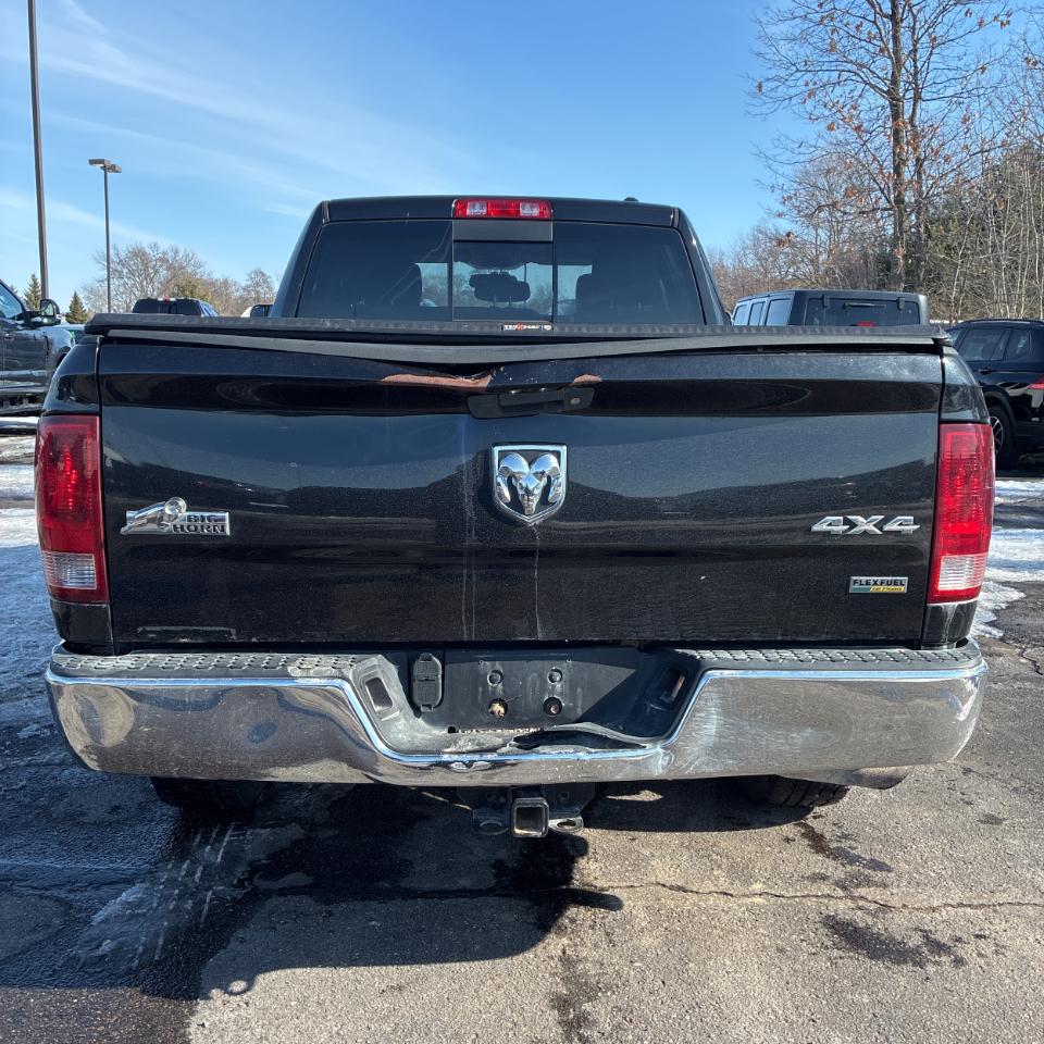 Dodge 1500 4WD Quad Cab 140.5" Big Horn 2011