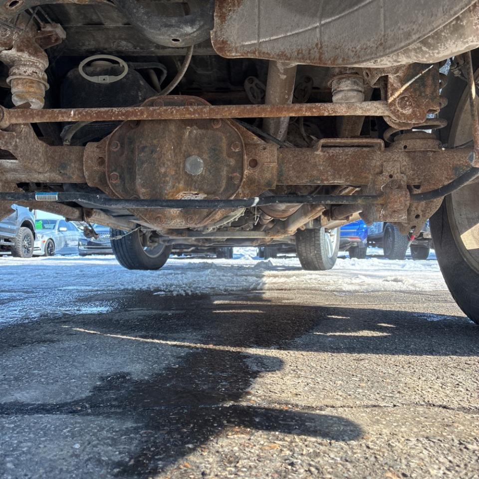 Dodge 1500 4WD Quad Cab 140.5" Big Horn 2011