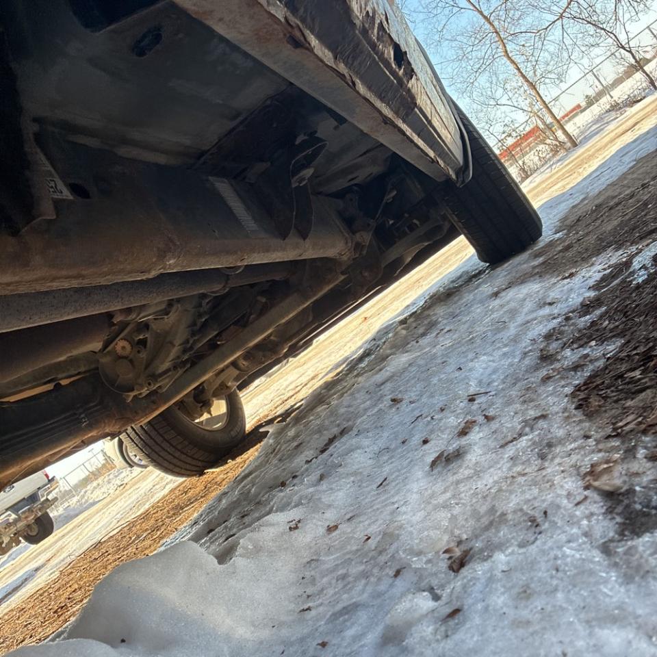 Dodge 1500 4WD Quad Cab 140.5" Big Horn 2011