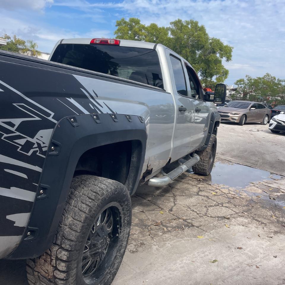 Chevrolet Silverado 2500HD 4WD Double Cab 158.1" LT 2015