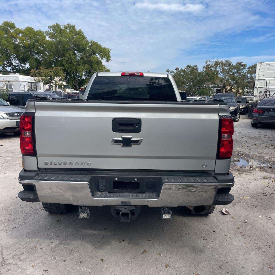 Chevrolet Silverado 2500HD 4WD Double Cab 158.1" LT 2015