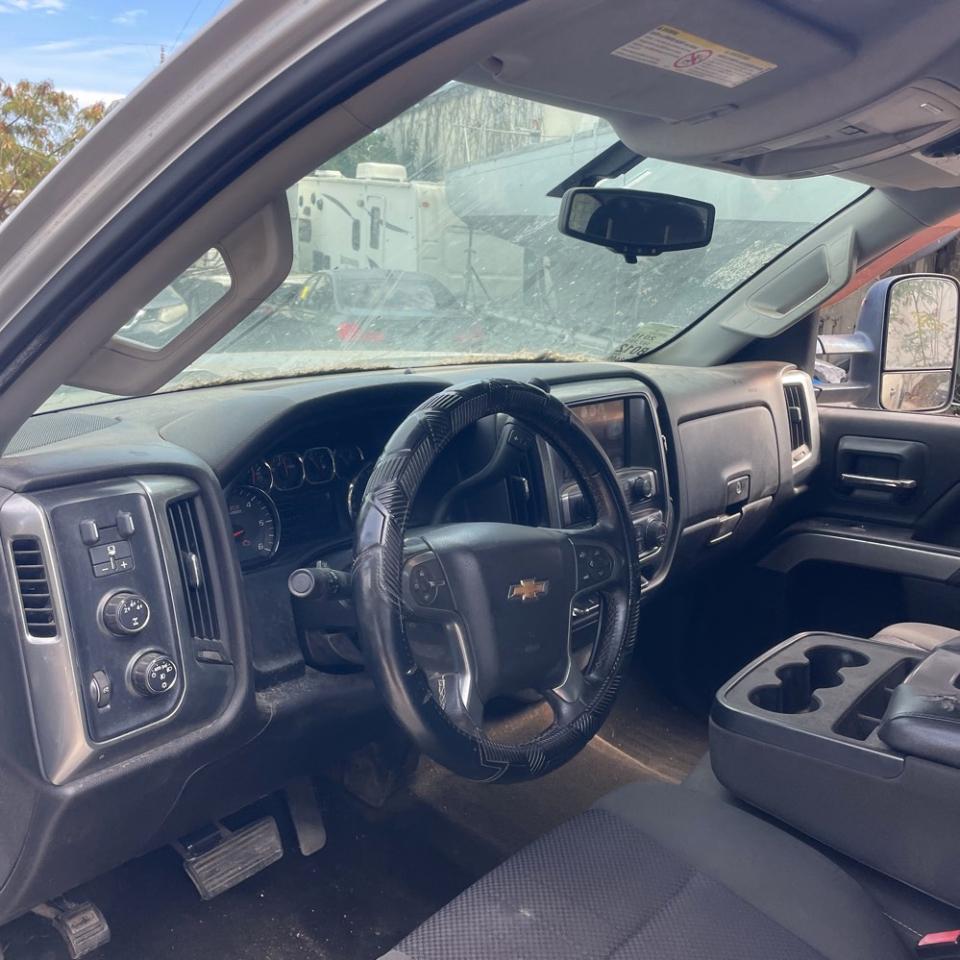 Chevrolet Silverado 2500HD 4WD Double Cab 158.1" LT 2015