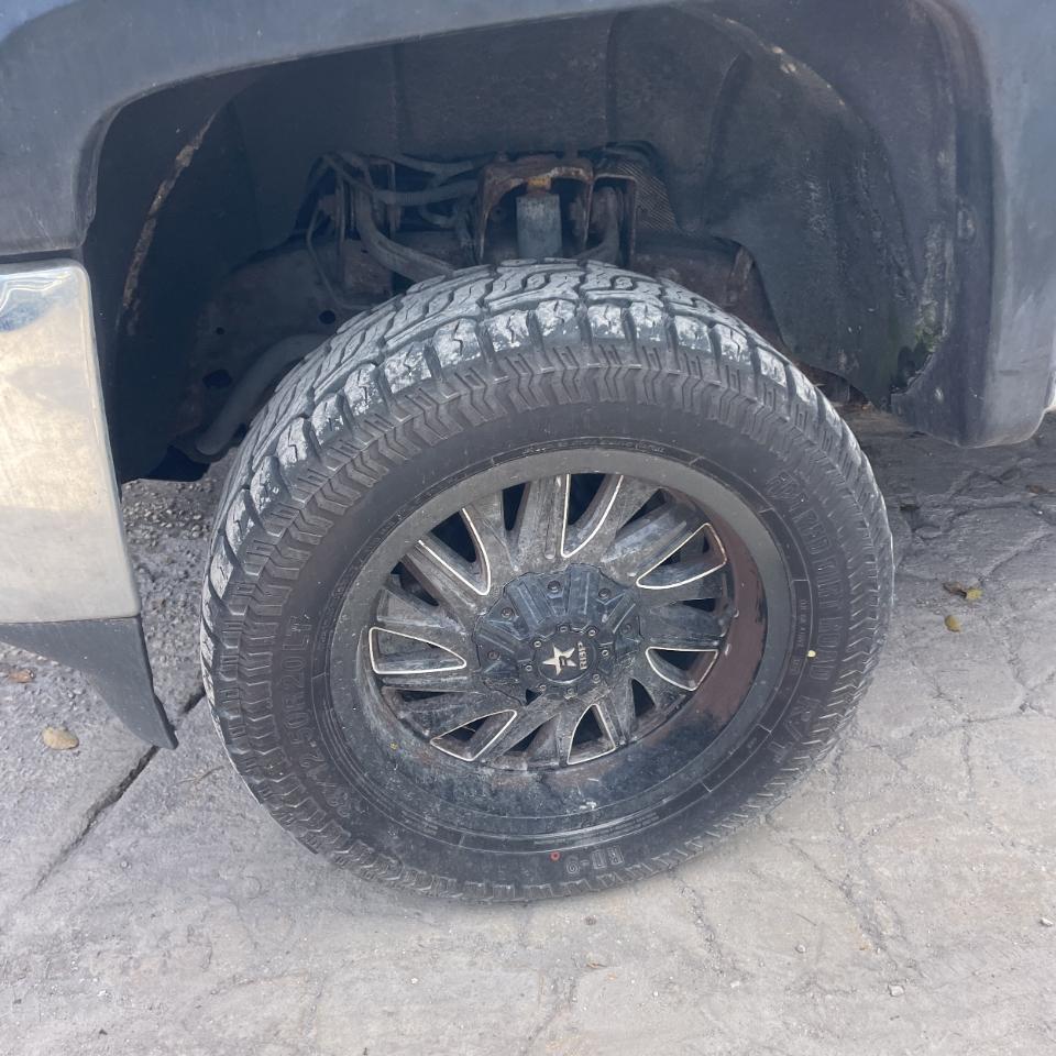 Chevrolet Silverado 2500HD 4WD Double Cab 158.1" LT 2015